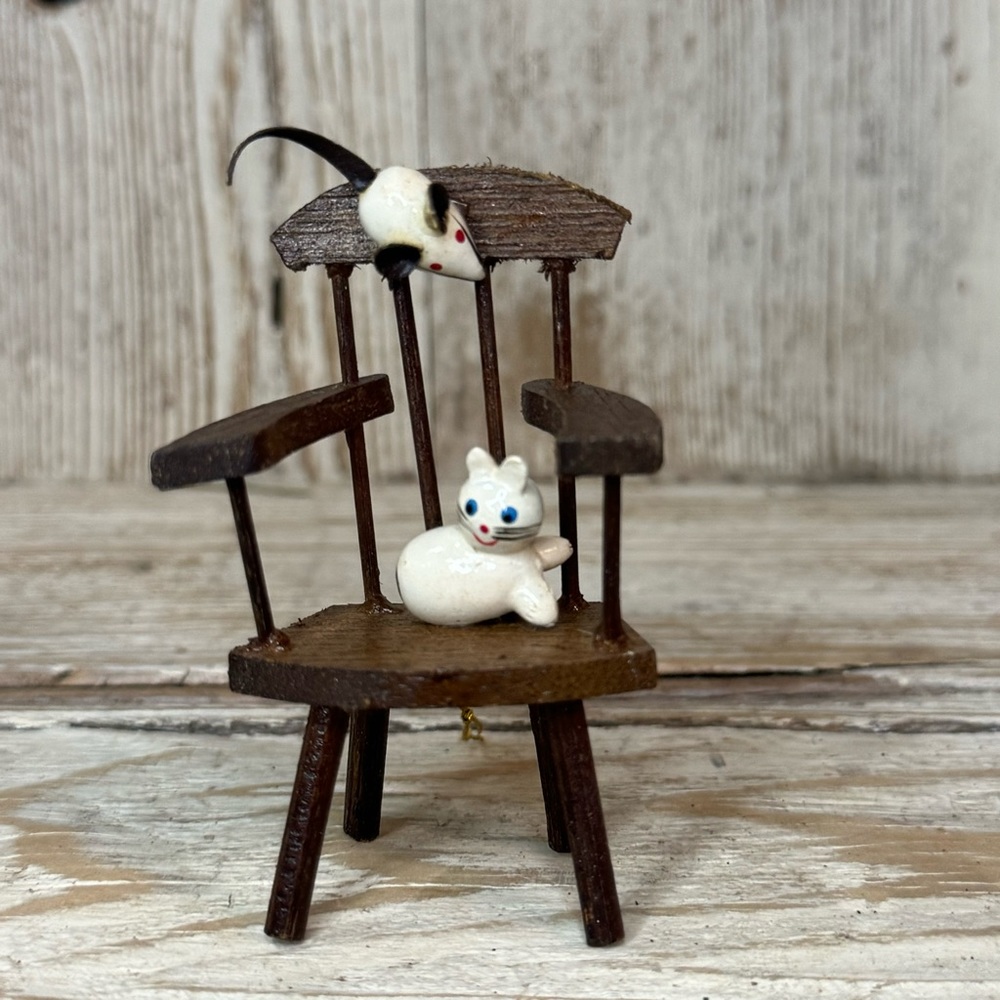 Vintage ROC 1940s Wooden Dollhouse Chair With Cat And Mouse Ornament